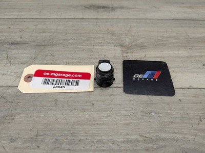 OEM BMW F15 F16 F48 F90 F97 G01 G12 G30 Bumper Parking Distance Sensor PDC White