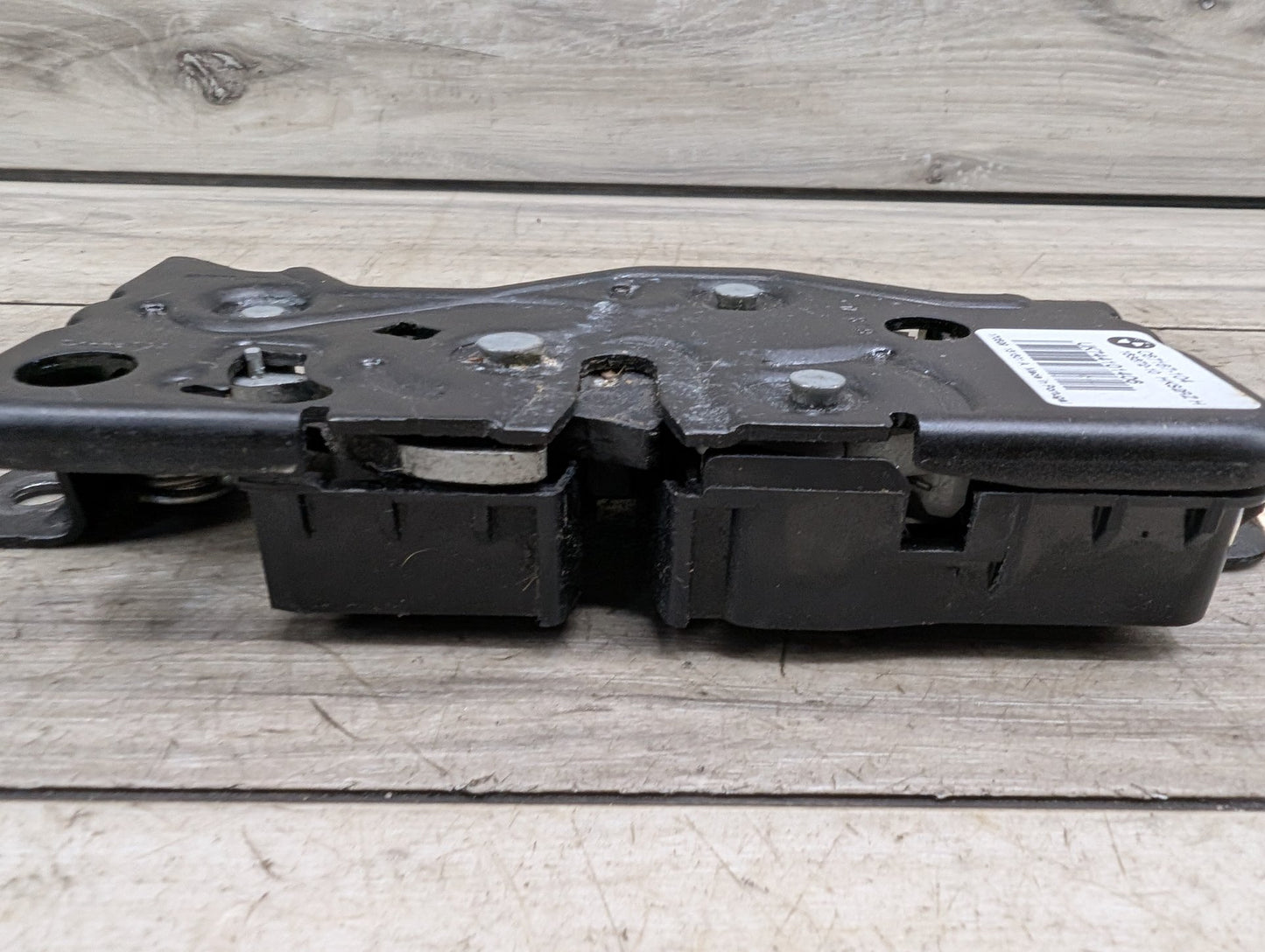 2017-2023 BMW M550i xDrive G30 Liftgate Trunk Lid Liftgate Lock Latch Actuator 7441014