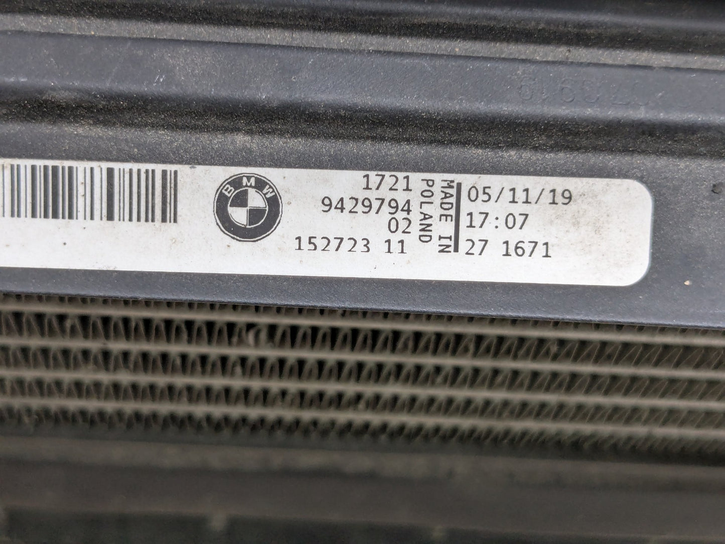 2019 - 2026 BMW 330i G20 Radiator Cooling Condenser Fan Shroud Assembly SET 8666817 B46B20O1
