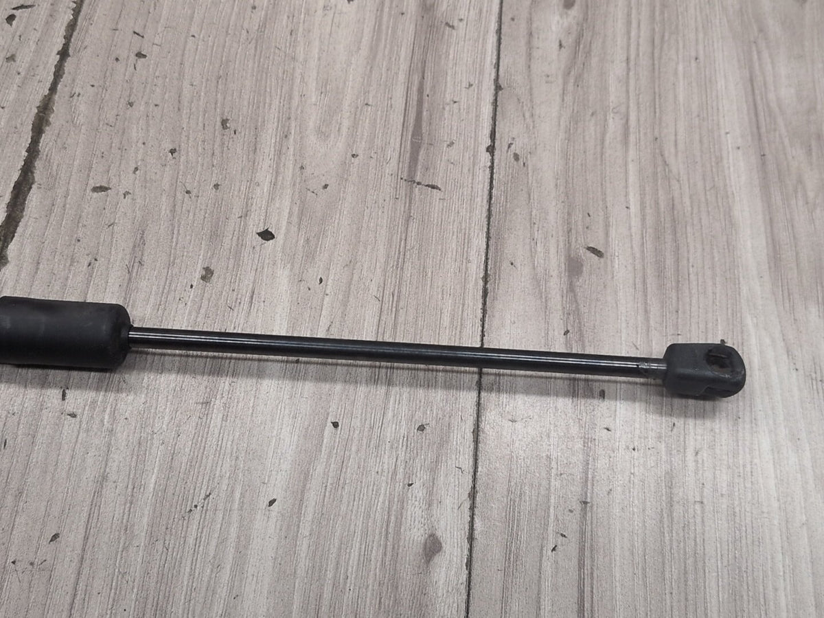 2015-2018 Audi Q3 8U Rear Left Right Liftgate Trunk Lid Strut Shock Supports SET 8U0827552A