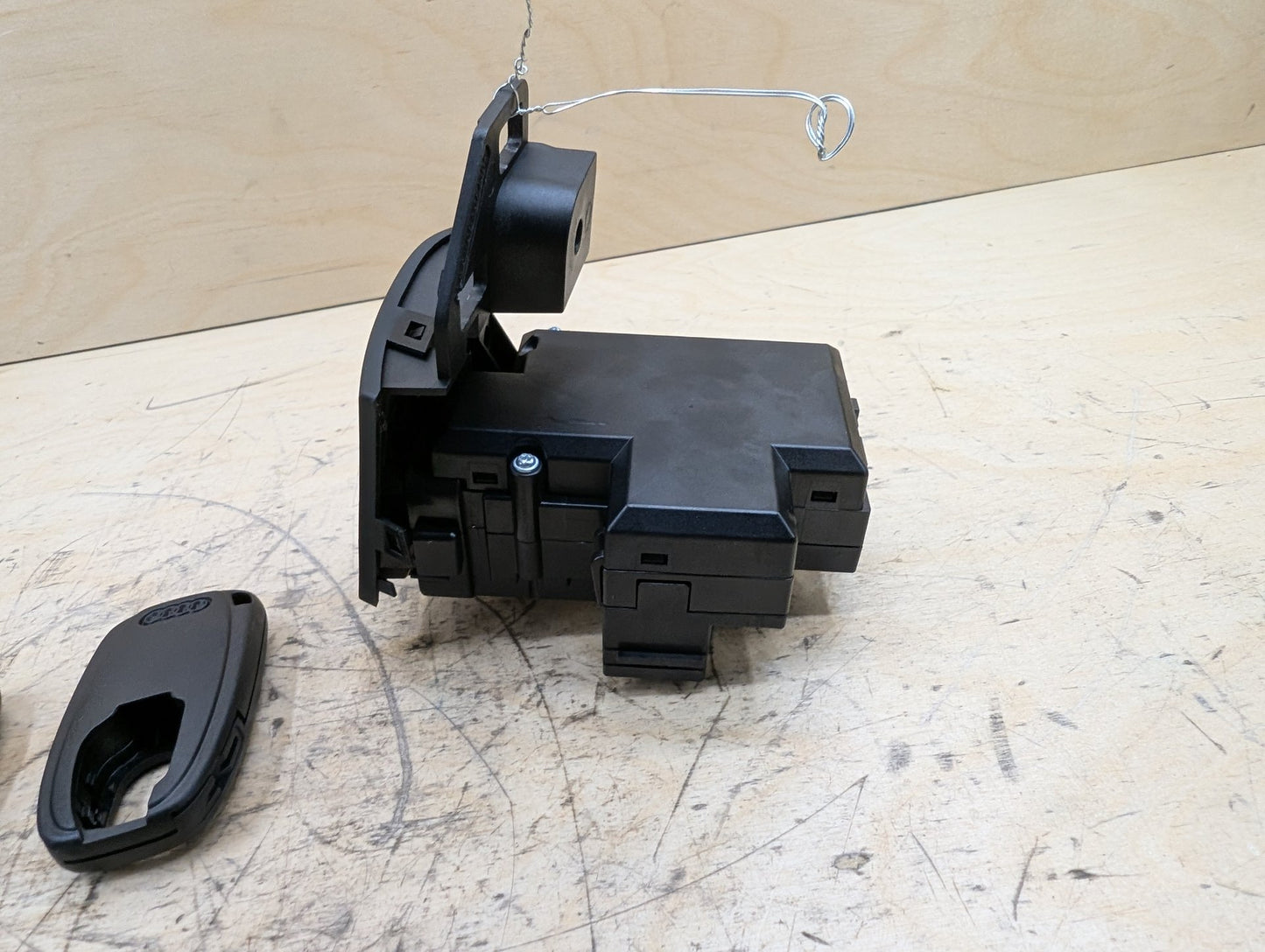 08-17 OEM Audi A4 A5 Q5 RS5 S4 S5 AQ5 Ignition Switch Module w/ Key