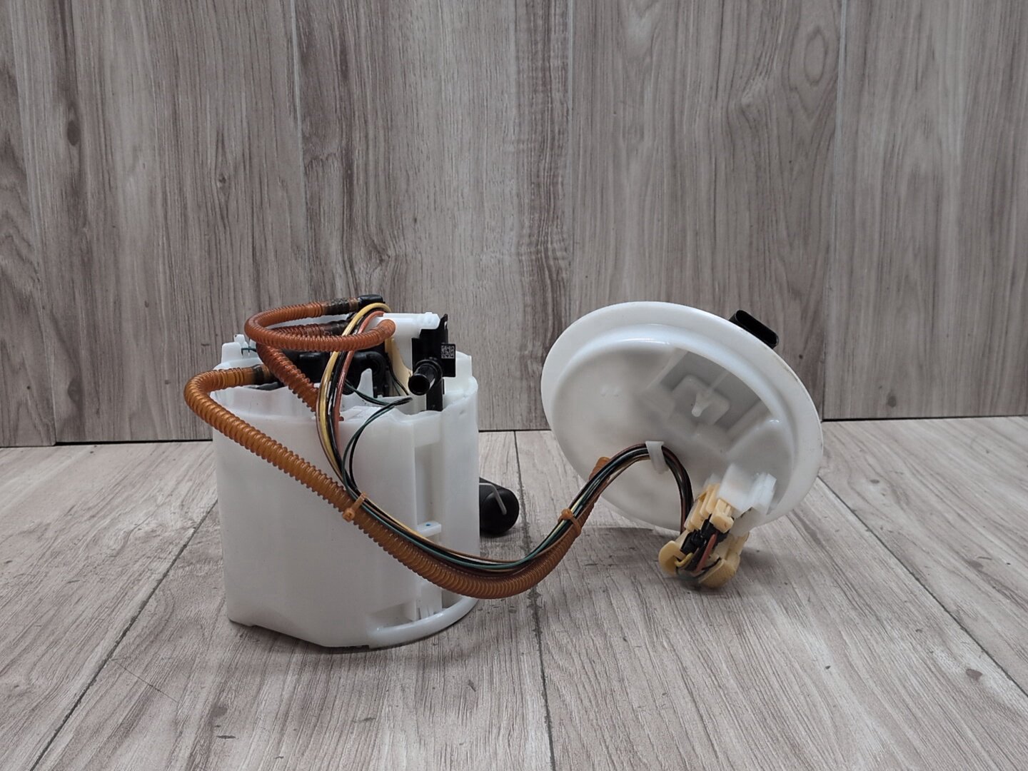 2019 - 2026 BMW X5 G05 Fuel Gas Tank Sending Unit Assembly 9468619 N63B44M3
