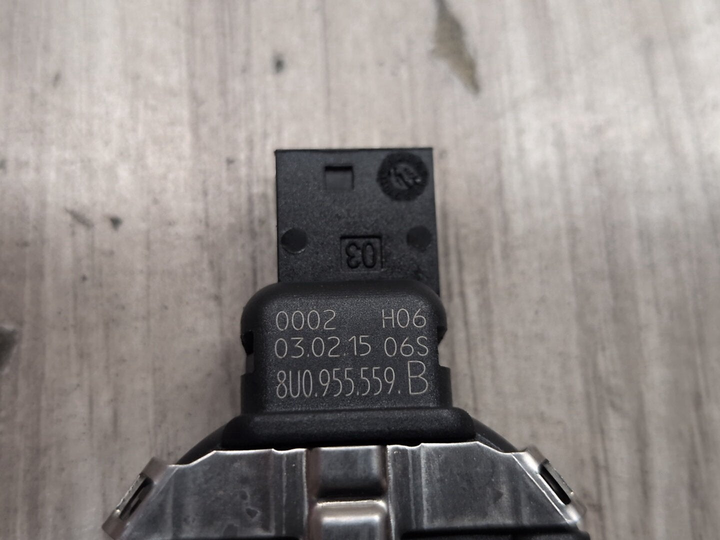 2015-2018 Audi Q3 8U Rain Light Sensor (RLS) Module 8U0955559B
