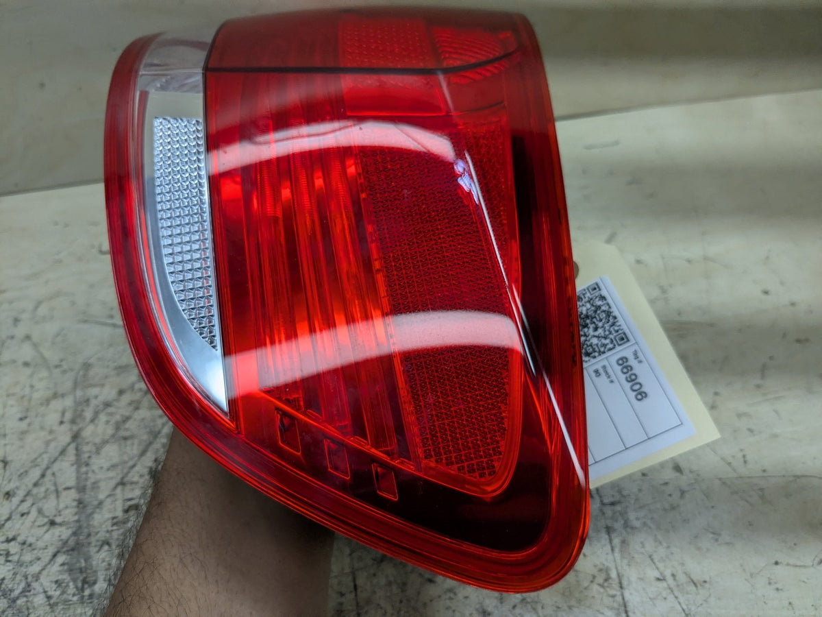 2007-2013 BMW 335i E92 Rear Right Passenger Outer Tail Light 7174404 OEM