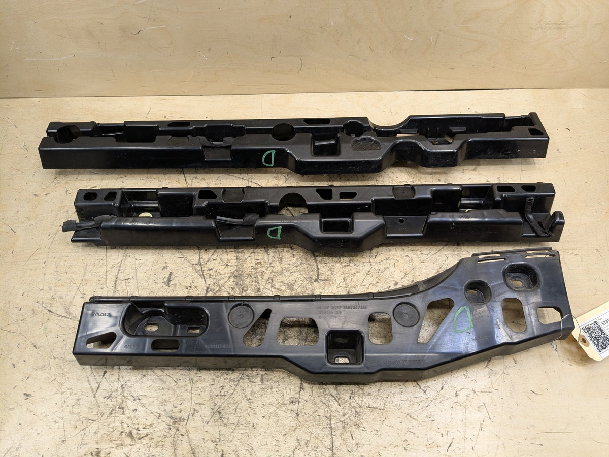 2018-2023 BMW M550i G30 Left Driver Side Rocker Panel Brackets SET 7387345 OEM