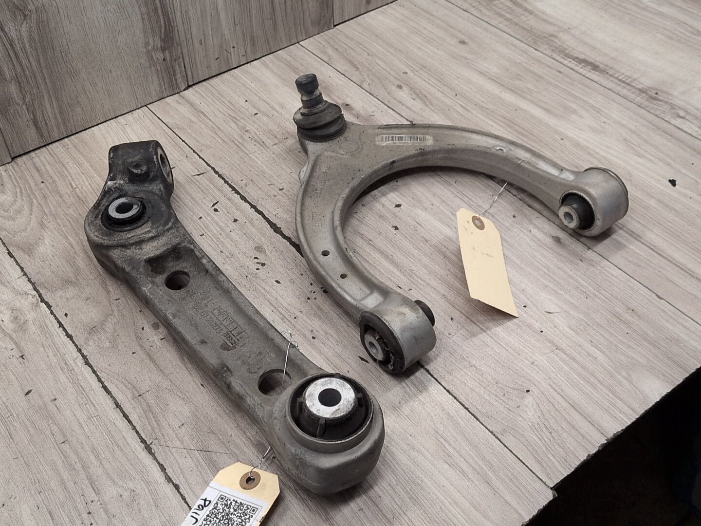 2017-2023 BMW M550i xDrive G30 Front Left Driver Lower Control Arms Wishbone SET 6861173