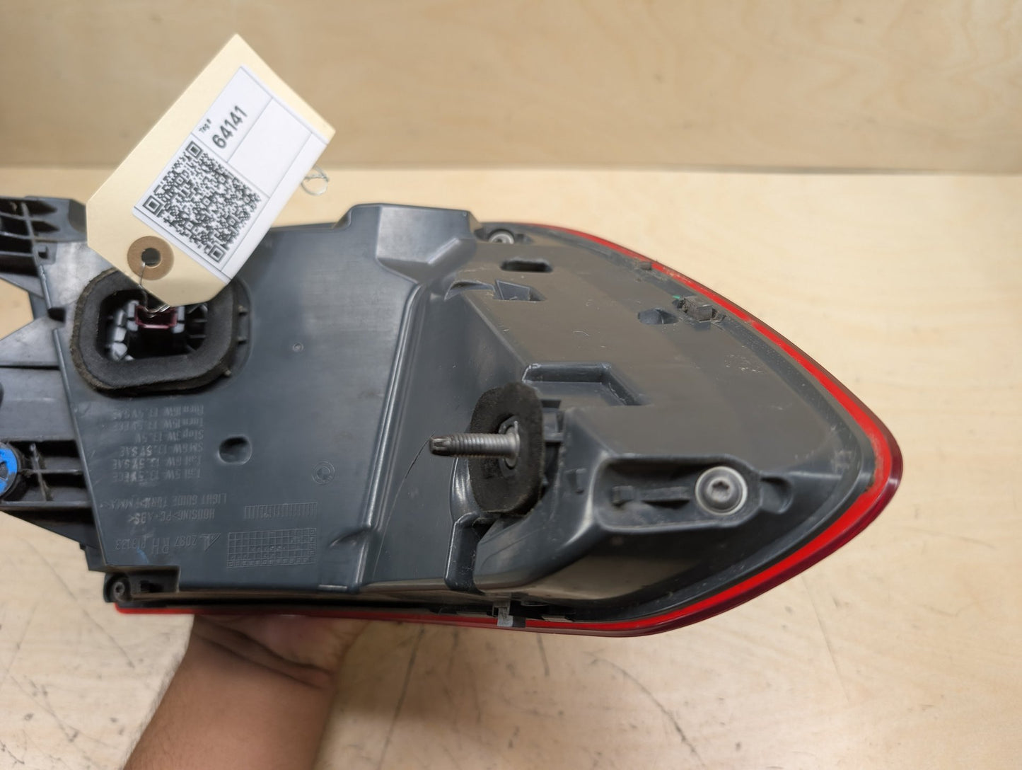 16-19 OEM BMW G11 G12 740 750 M760 B7 Rear Right Passenger Outer LED Tail Light