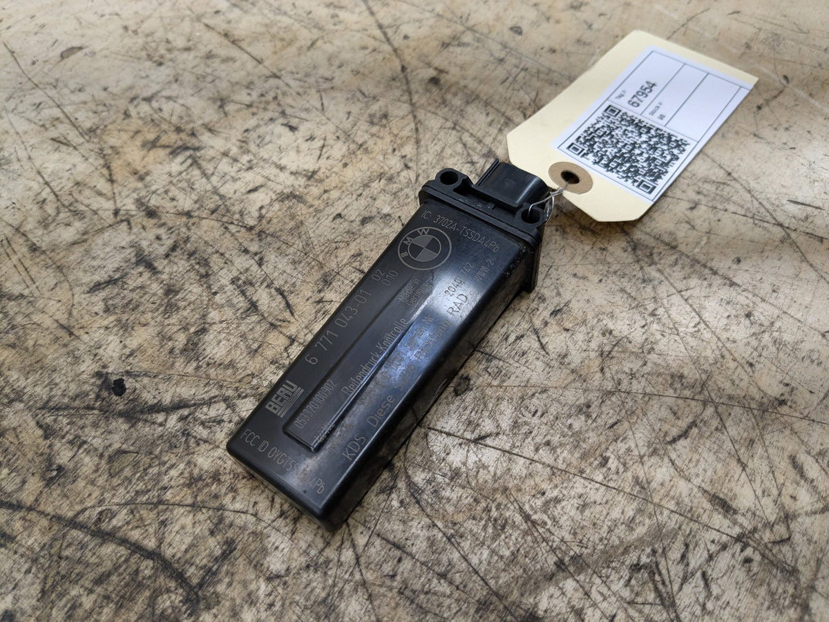 OEM BMW E82 E88 E90 E92 E93 F10 Tire Pressure Monitoring Sensor Module RDC TPMS