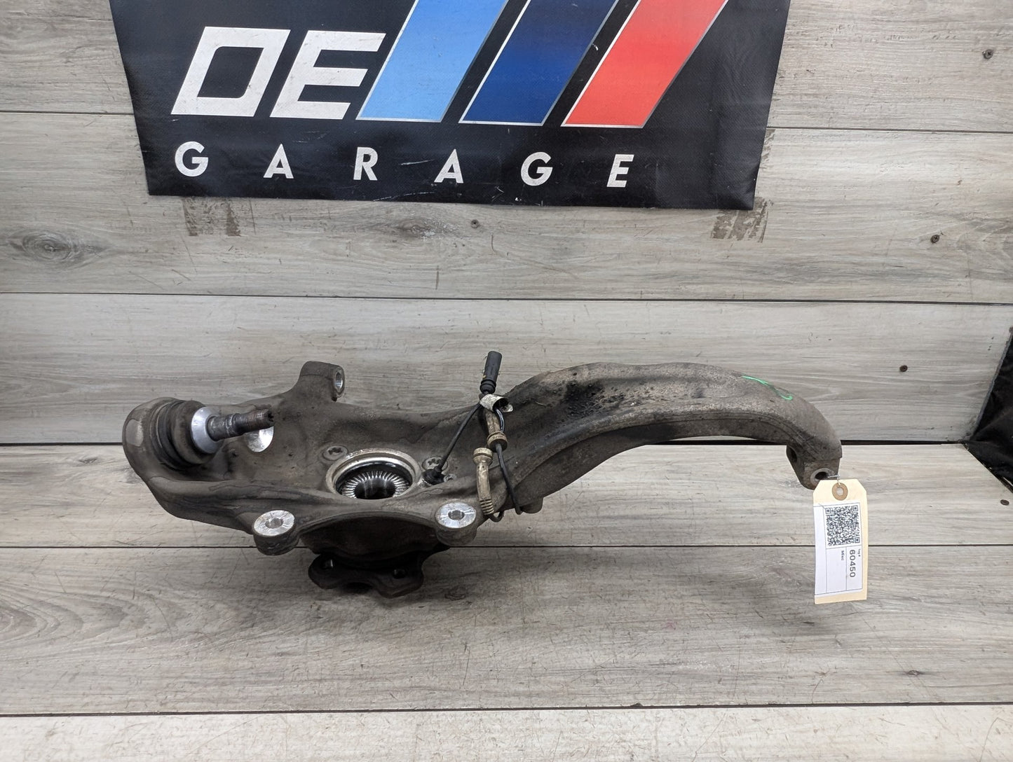 OEM BMW G30 530 540 M550 AWD Front Right Passenger Hub Spindle Knuckle Bearing