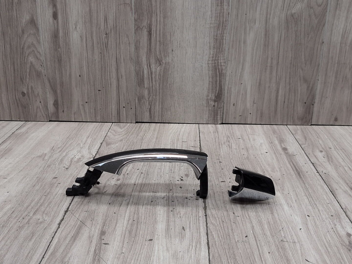 2009-2012 Mercedes-Benz E550 W212 Front or Rear Right Passenger Exterior Door Handle A2047600620 OEM