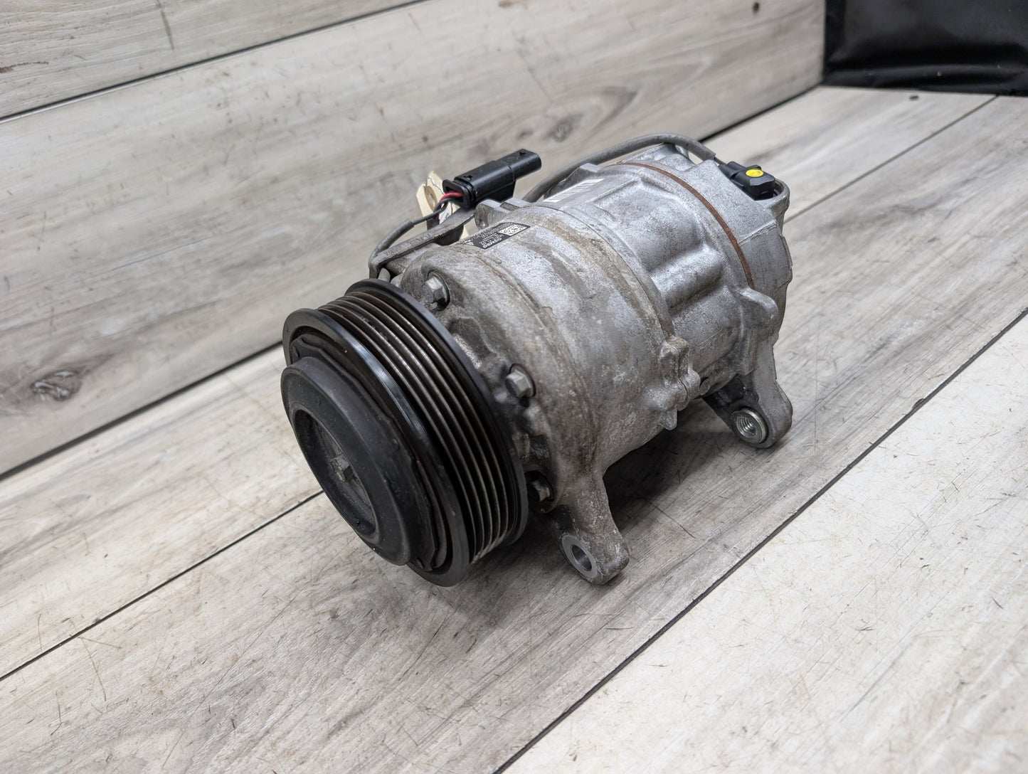 OEM BMW F22 F23 F30 F32 F33 F36 AC Compressor Clutch A/C Pump Pulley B46 B58