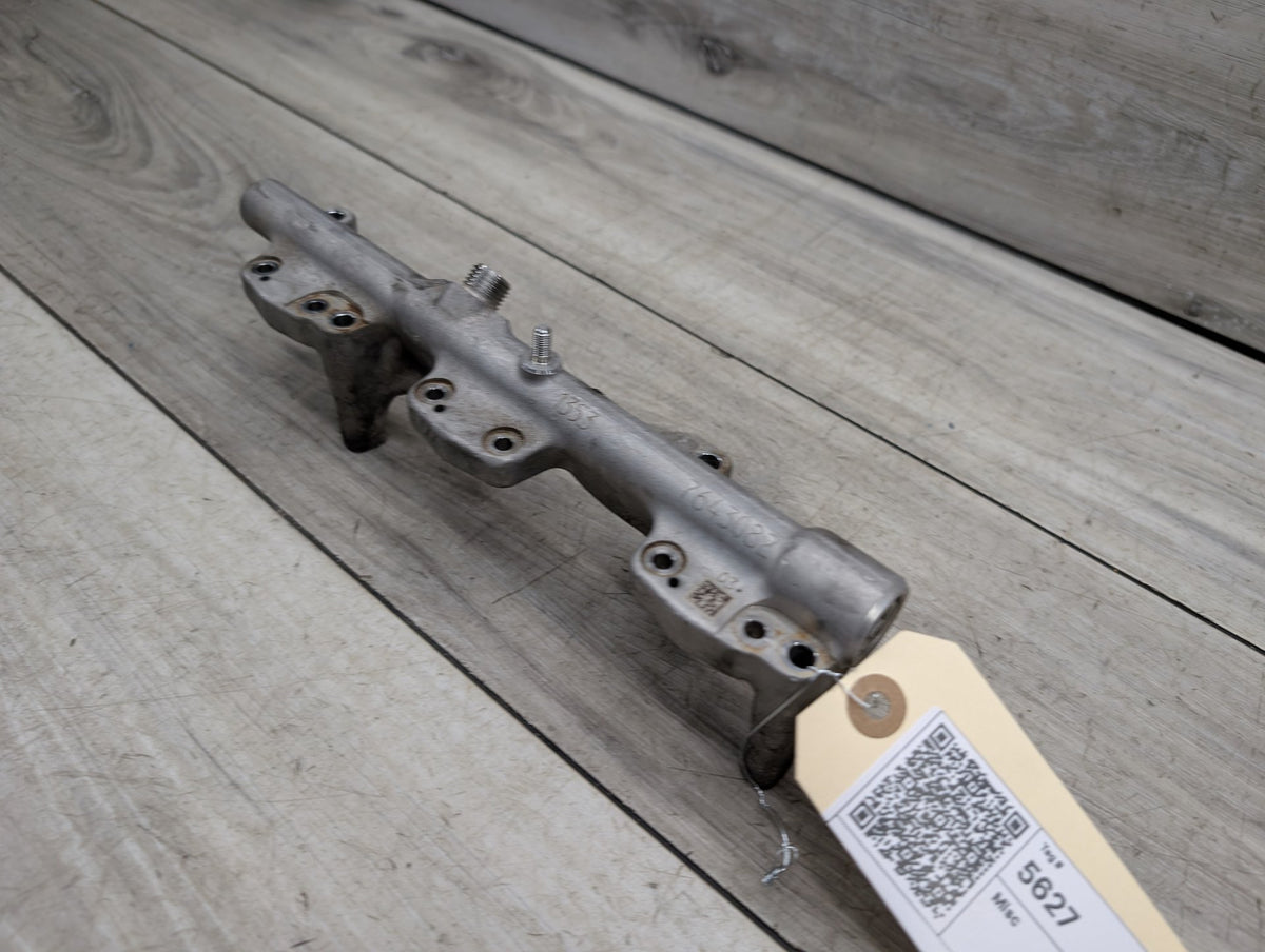 16-18 OEM BMW F30 G30 M240 540 740 Engine Pressure Fuel Injector Rail Line B58