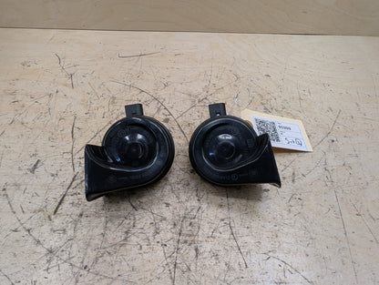 2019-2026 BMW X5 G05 Alarm Horns SET 7342945 OEM