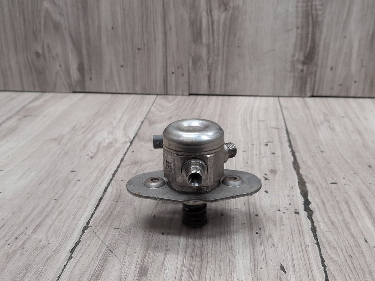 OEM BMW F06 F10 F13 F15 F16 F85 X5 Engine N63 S63 HPFP High Pressure Fuel Pump