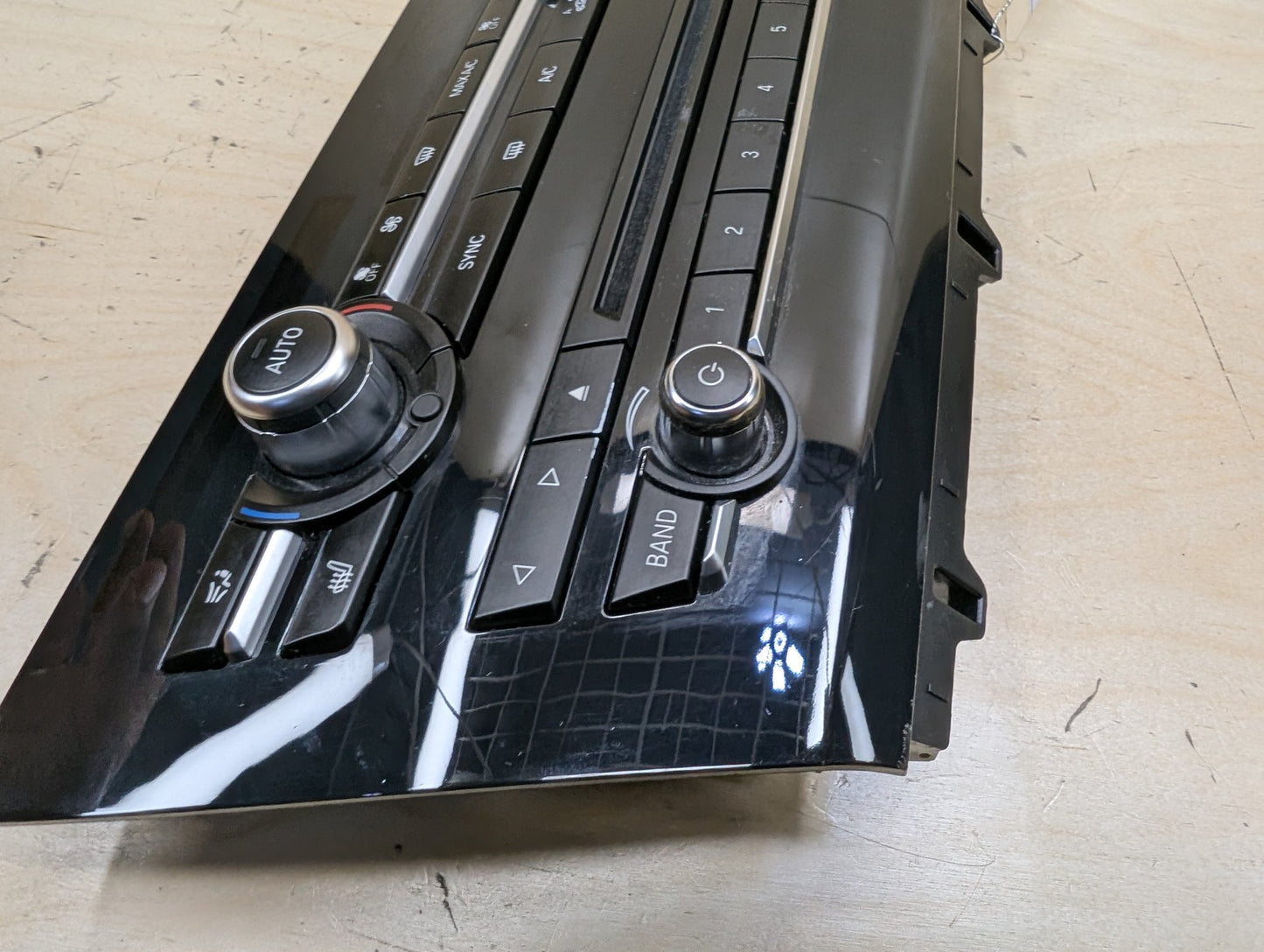 2015-2019 BMW X6 F16 Front AC Heater Climate Control Switch 6819735