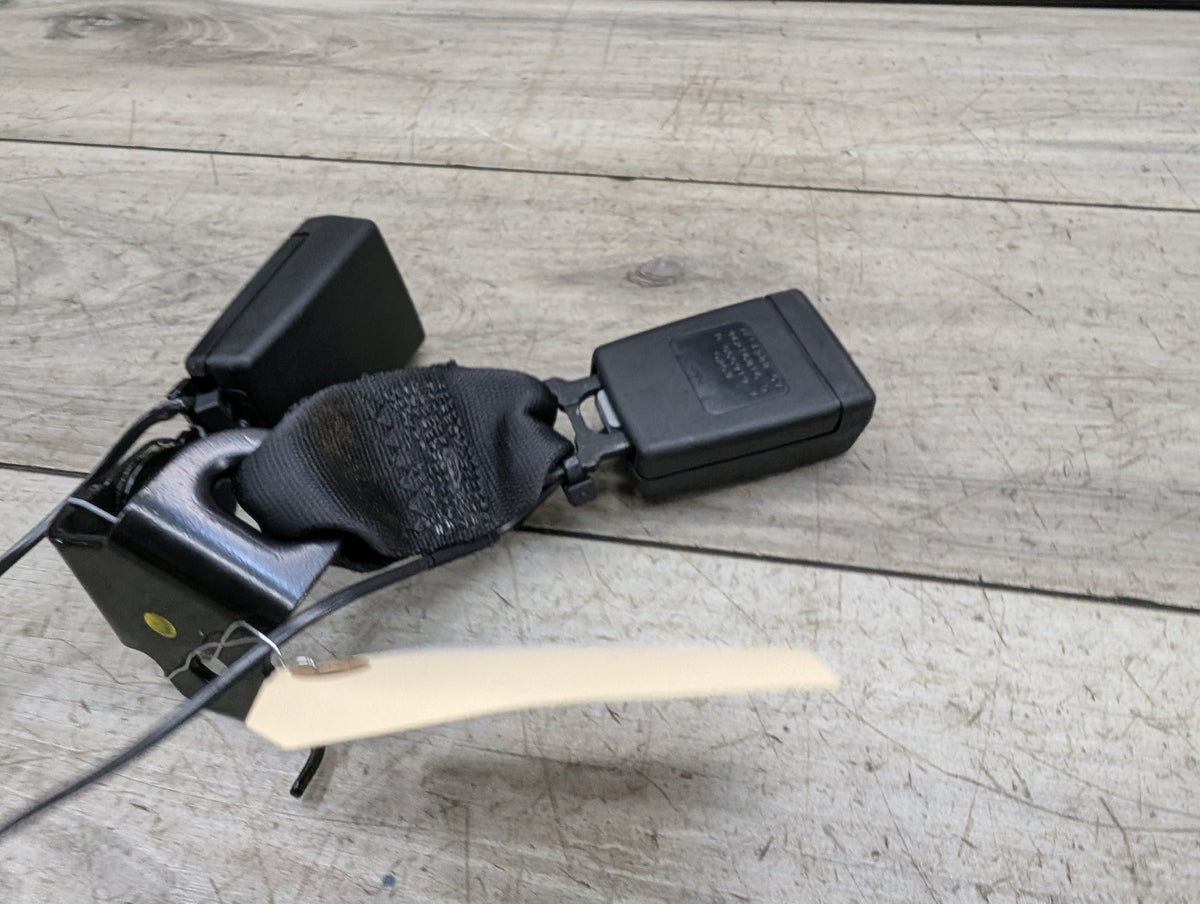 OEM BMW G01 G02 F97 F98 X3 REAR Right Passenger Side SeatBelt Seat Belt Buckle