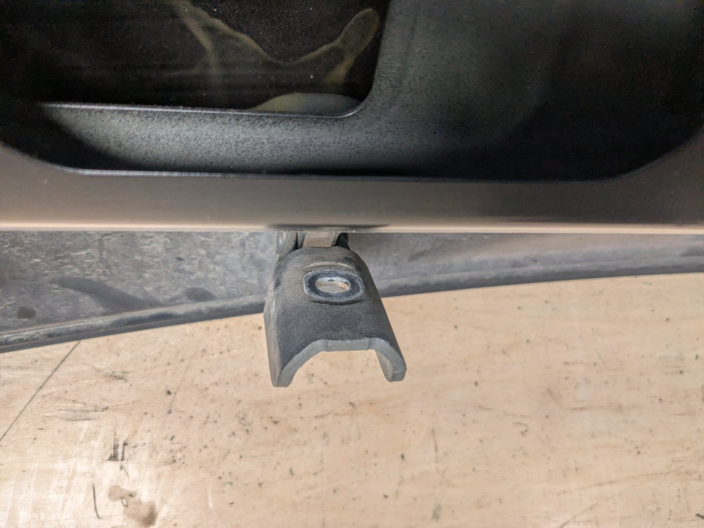 07-13 OEM BMW E70 X5 X5M Rear Lower Trunk Tailgate Door Panel Deck Lid