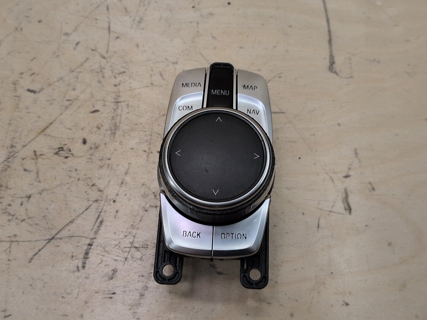 2016-2022 BMW 750i G12 Knob Controller 6821892