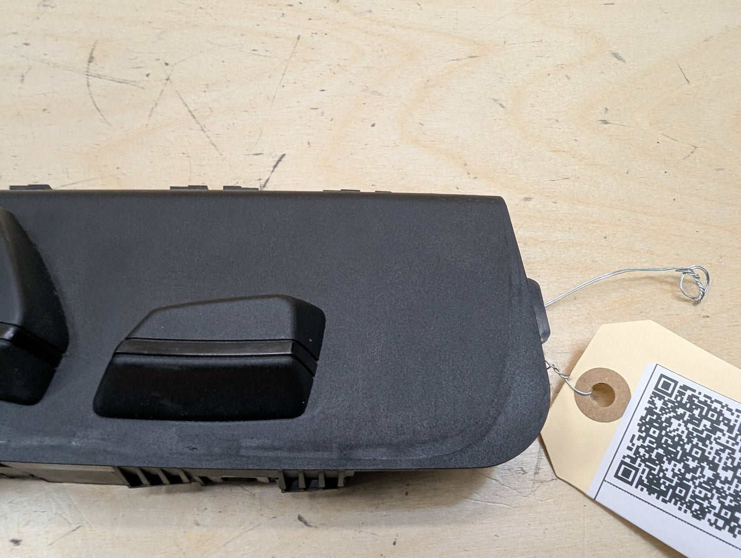 2015-2019 BMW X6 F16 Front Right Passenger Seat Control Switch 9347418