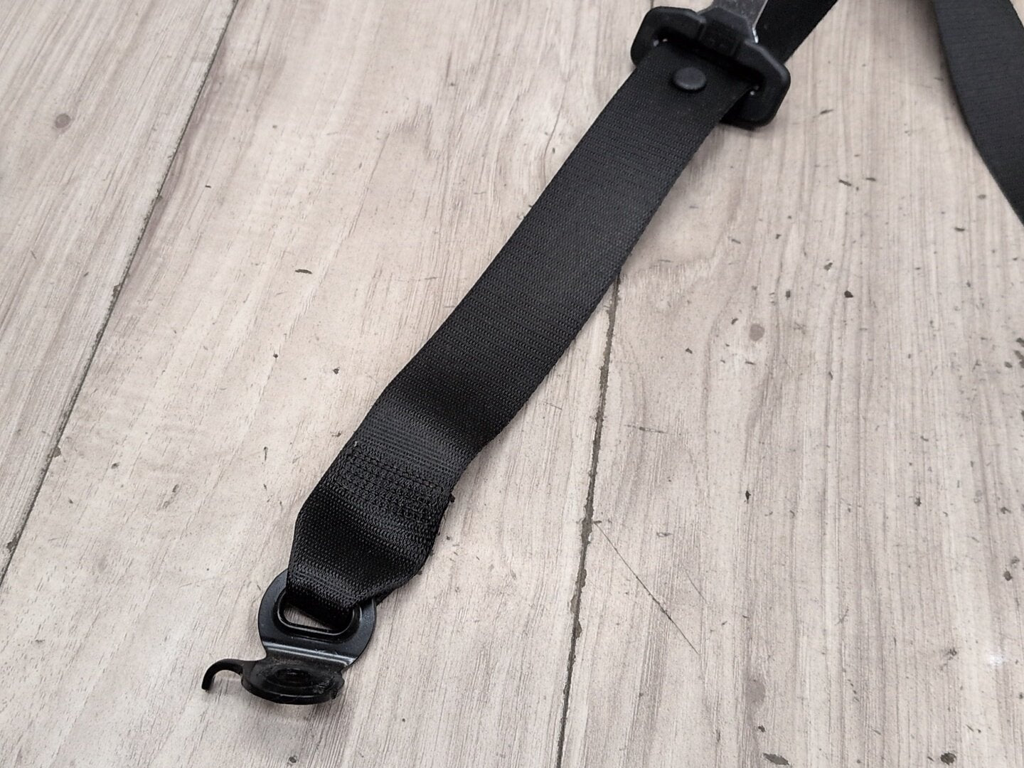 OEM BMW F97 G01 G02 X3 REAR Right Passenger Seat Belt Seatbelt Retractor Black