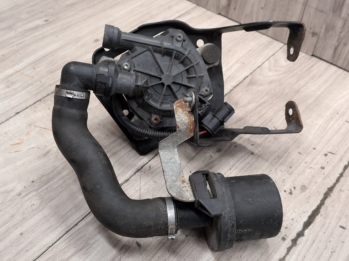 2008-2013 BMW 128i E82 Secondary Smog Air Injection Pump 7534722 OEM