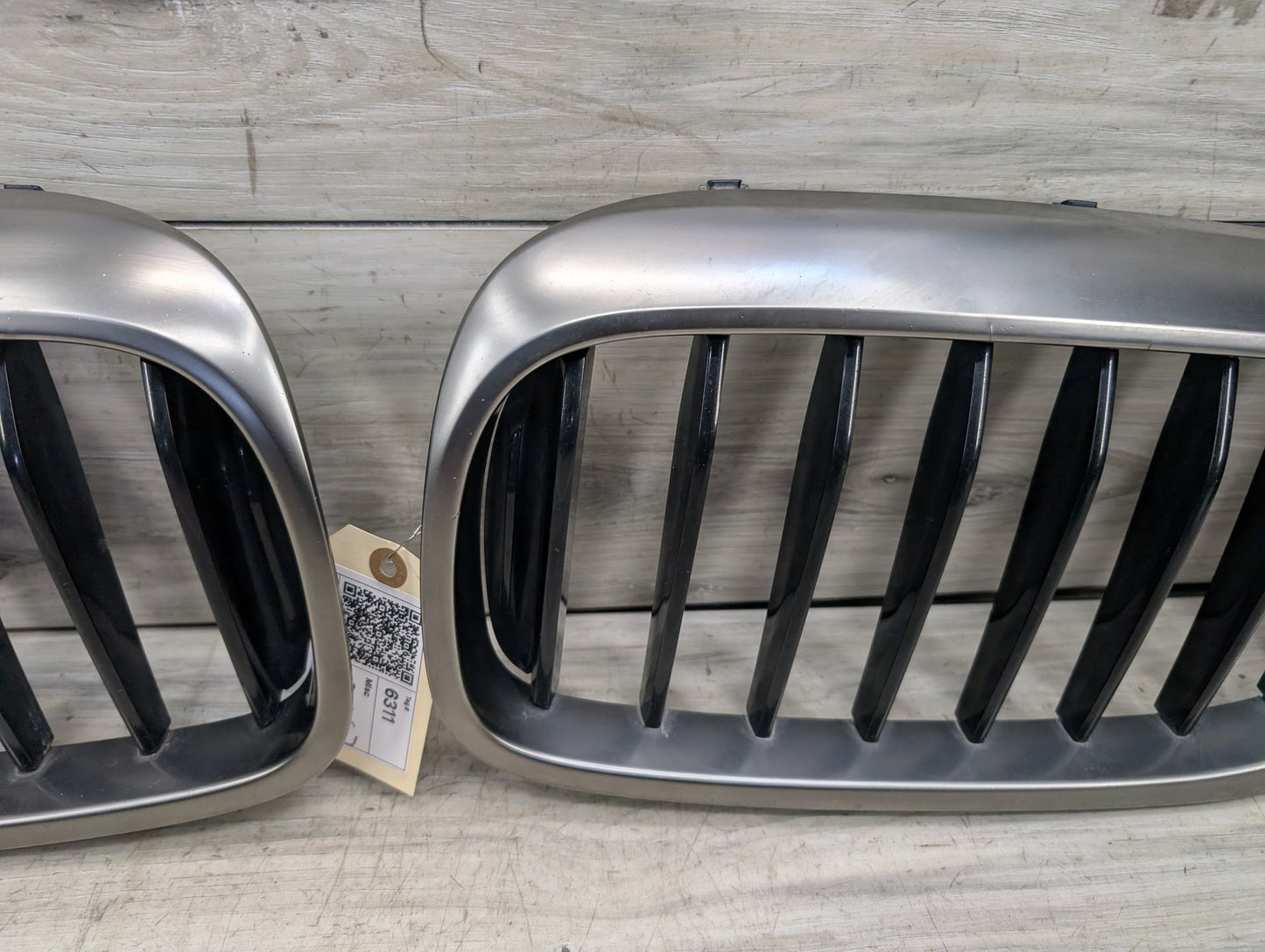 2017-2023 BMW M550i xDrive G30 Front Left Right Upper Bumper Cover Kidney Grilles SET 7383520