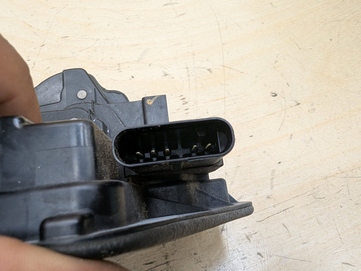 2019-2026 BMW 330i G20 Rear Right Passenger Door Latch Lock Actuator 7445048 OEM