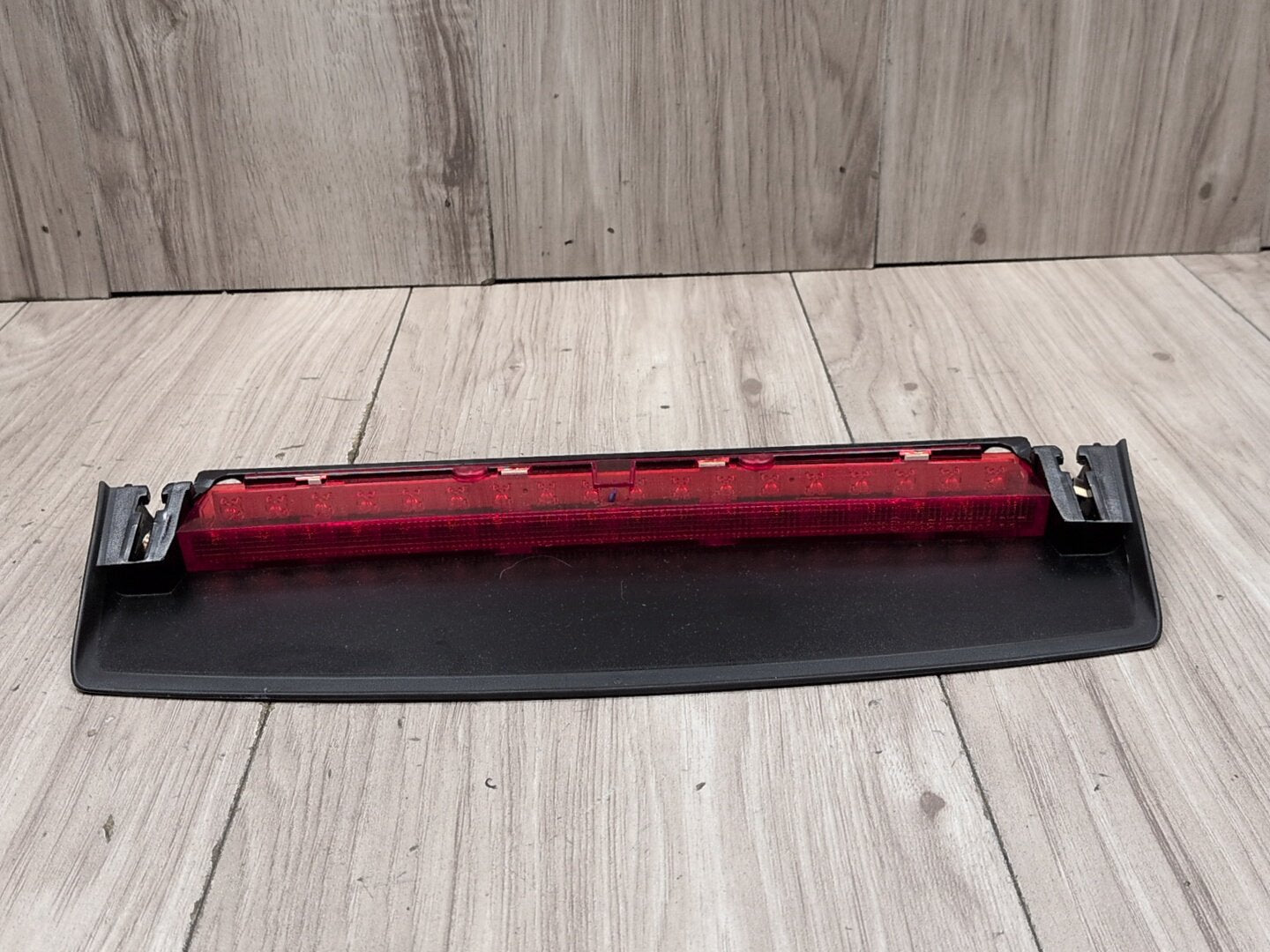 2008 - 2017 Audi S5 8T Upper Liftgate Trunk Lid 3rd Brake Light 8T0945097