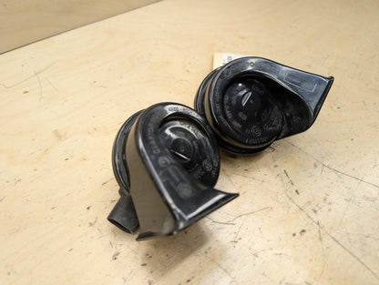 2012-2018 BMW 328i F30 Alarm Horns SET 7300975