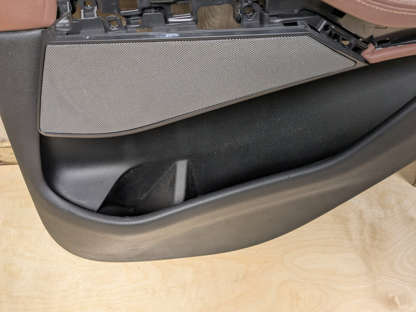 2019 - 2026 BMW X5 G05 Rear Right Passenger Interior Door Panel Card 9474188 N63B44M3