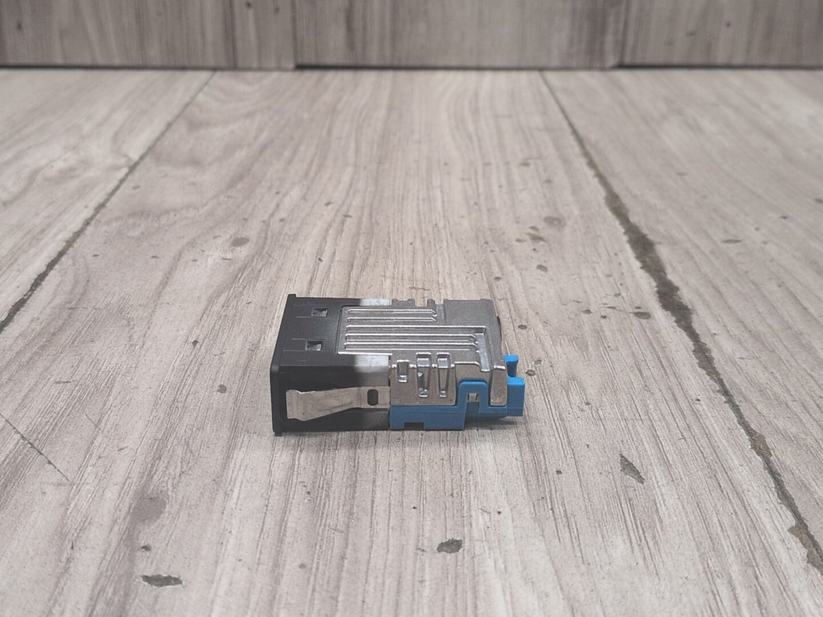 OEM BMW F44 F48 F97 G01 G05 G12 G20 G30 G80 USB C Charger Port Socket
