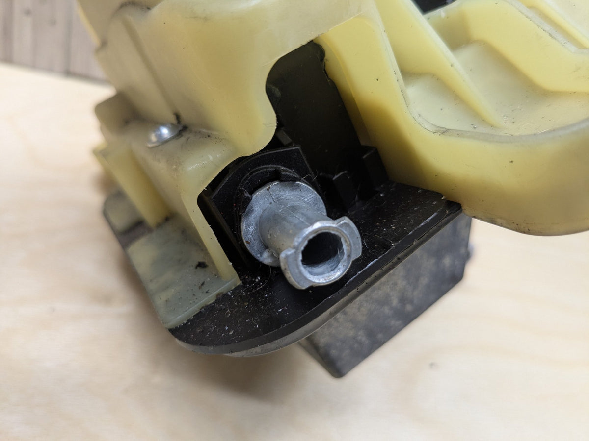 2009-2011 Mercedes-Benz SLK-Class R171 Gear Selector Shifter A1712671724 OEM