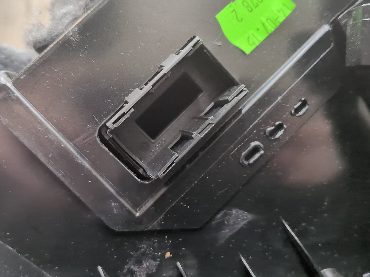 2013-2017 Audi S5 8T Dashboard Dash Board Panel Glove Box Assemly 8K1880302C OEM