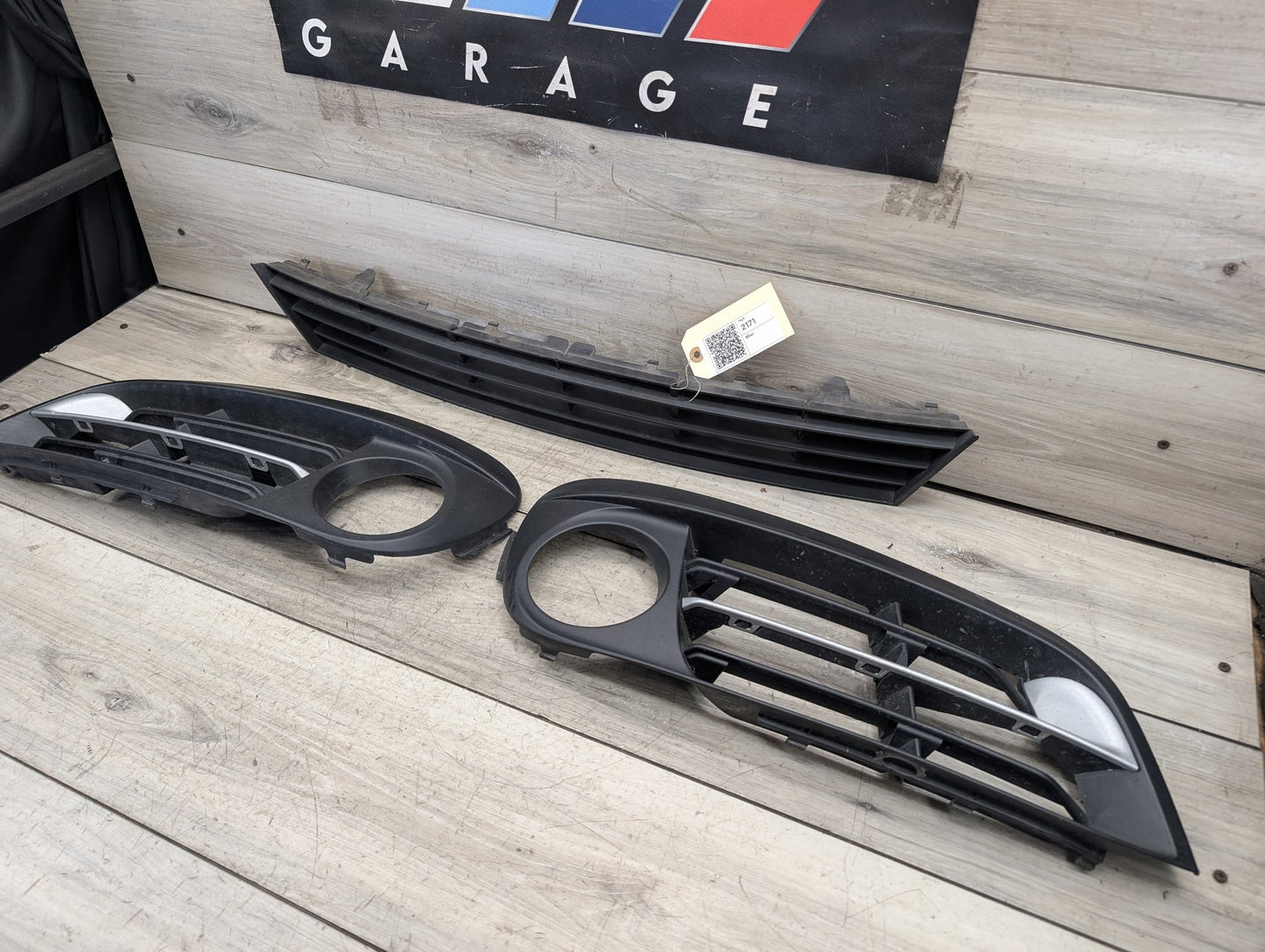 2011 - 2016 BMW 528i F10 Front Left Right Center Bumper Cover Grilles SET 7331724 N20B20O0
