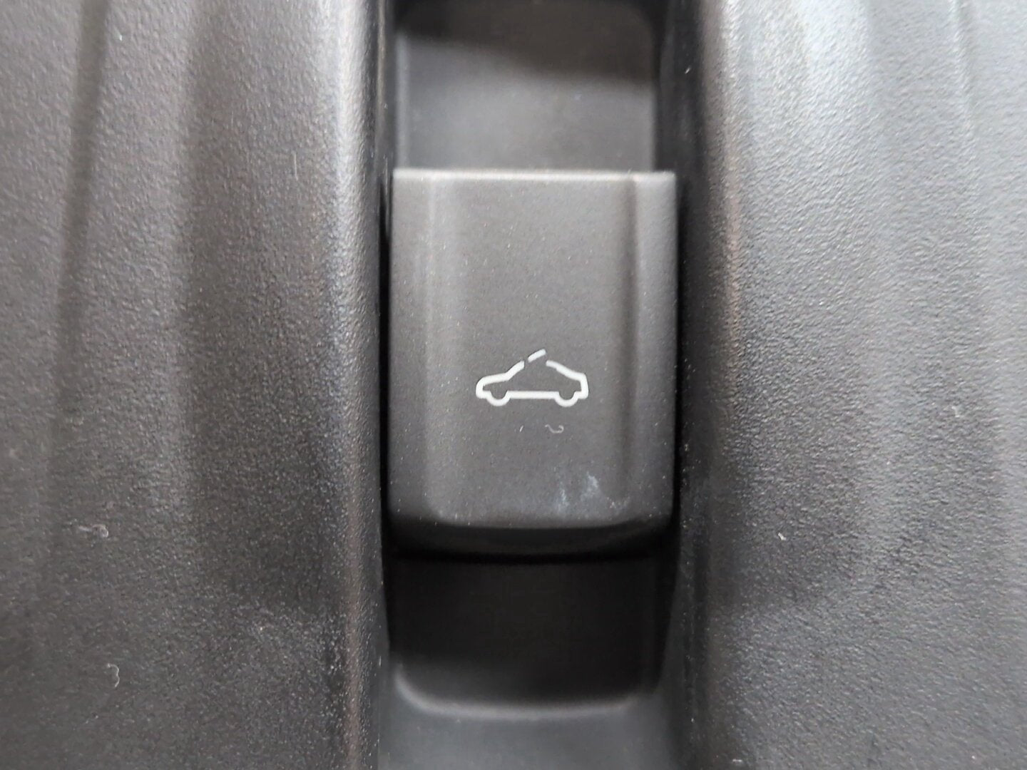 2015-2018 Audi Q3 8U Headliner Overhead Dome Light Switch Module 8X0947135AK