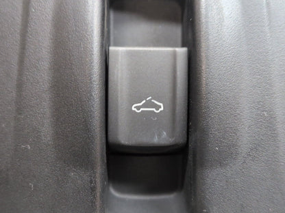 2015-2018 Audi Q3 8U Headliner Overhead Dome Light Switch Module 8X0947135AK