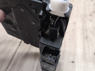 2015-2018 BMW X5 F85 Liftgate Trunk Lid Liftgate Lock Latch Actuator 7269543 OEM