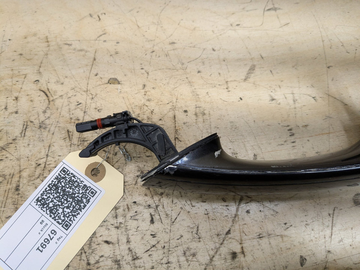 2016-2019 BMW 750i G12 Front Left Driver Exterior Door Handle 7411051 OEM