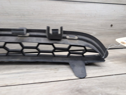 2015 - 2019 BMW X6 F86 Front Middle Center Bumper Cover Grille 8056341 S63B44T2