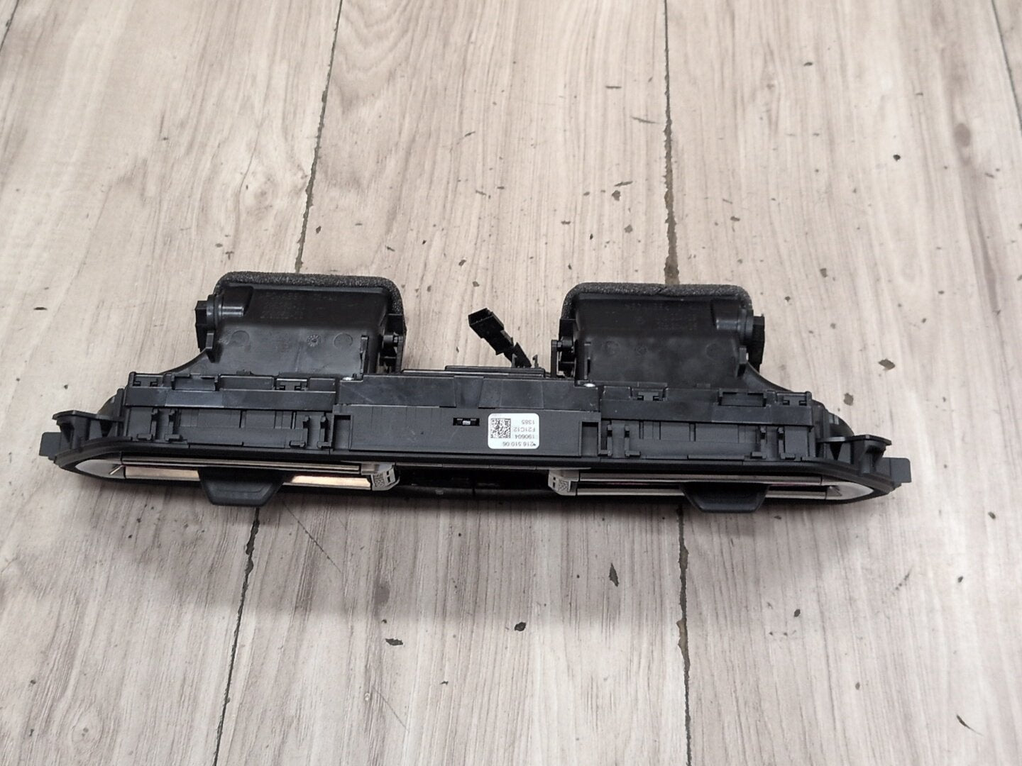 19-21 OEM BMW G20 330 M340 G29 Z4 Dash Center Air Vent Grille AC Control Switch