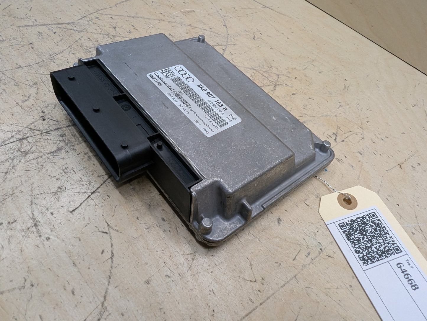 2011-2017 Audi RS5 8T Rear Differential Control Module 8K0907163B OEM