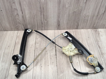 2012-2018 BMW M6 F06 Front Right Passenger Door Window Glass Regulator w/ Motor 7268798