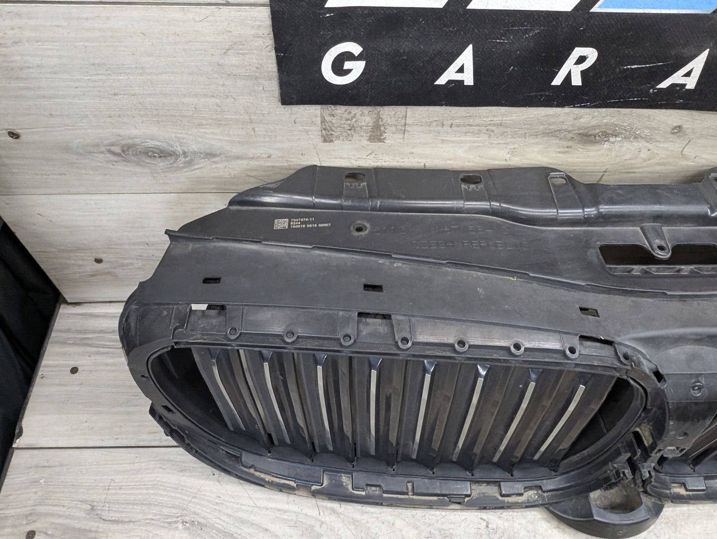 2016-2022 BMW 750Li G12 Front Bumper Radiator Air Flap Shutter 7347374