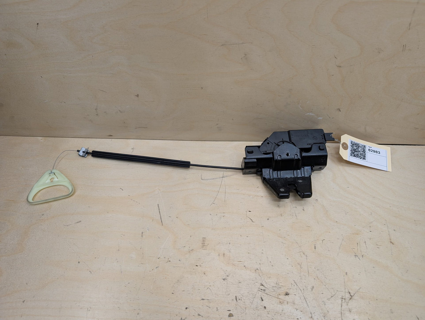 OEM BMW E82 E88 E90 E92 E93 Rear Trunk Lid Latch Lock Opener Actuator w/ Cable
