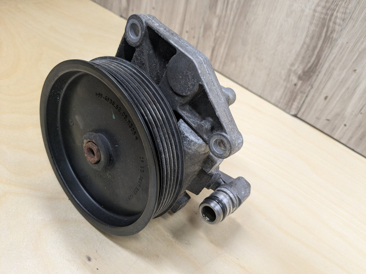 2009-2011 Mercedes-Benz R171 SLK-Class M272 Engine Motor Power Steering Pump A0054661601
