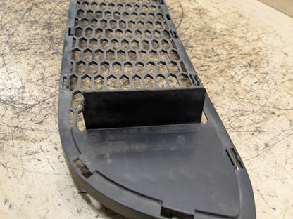 2008-2013 BMW 135i E88 Front Middle Center Bumper Cover Grille 8045432 OEM
