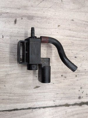 02-26 OEM Audi A4 A5 Q5 S4 S5 SQ5 Vacuum Solenoid Valve 037906283C