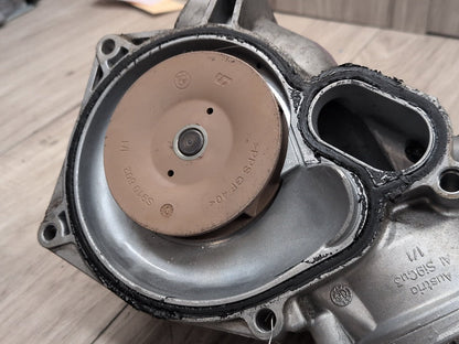 12-18 BMW F06 F10 F12 F13 M5 M6 S63 ENGINE WATER PUMP THERMOSTAT COOLING UNIT