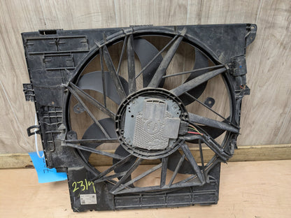 2015 BMW X3 F25 Radiator Fan Shroud Housing w/ Motor 7601176 N20B20O0