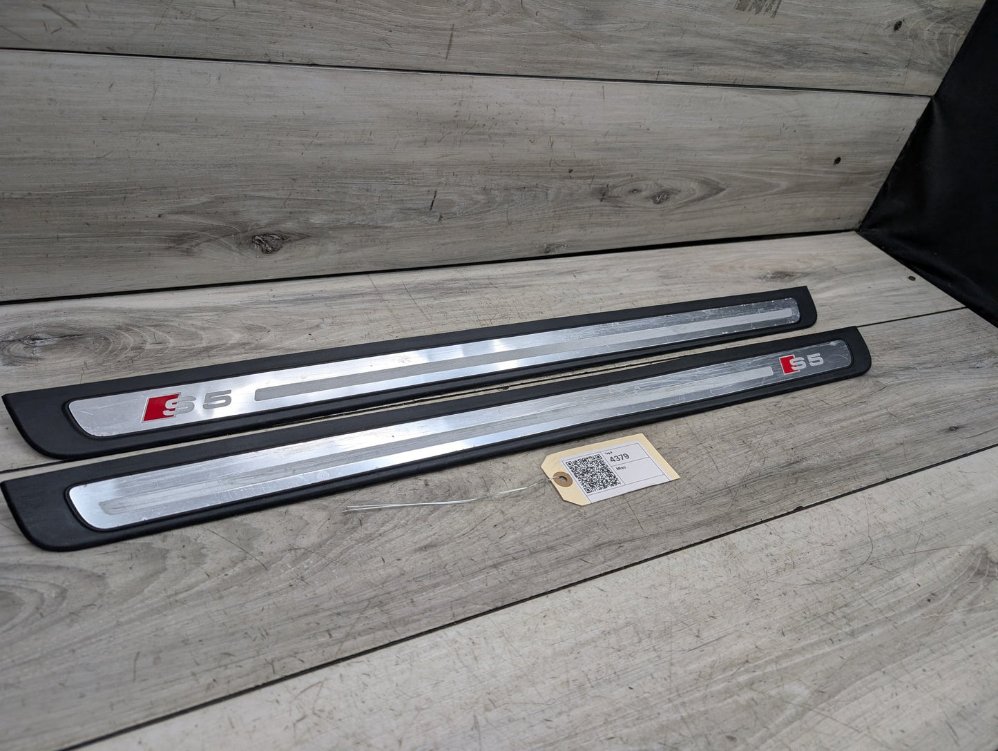 2008 - 2017 Audi S5 8T Front Left Right Scuff Plate Door Sill SET 8T0853374